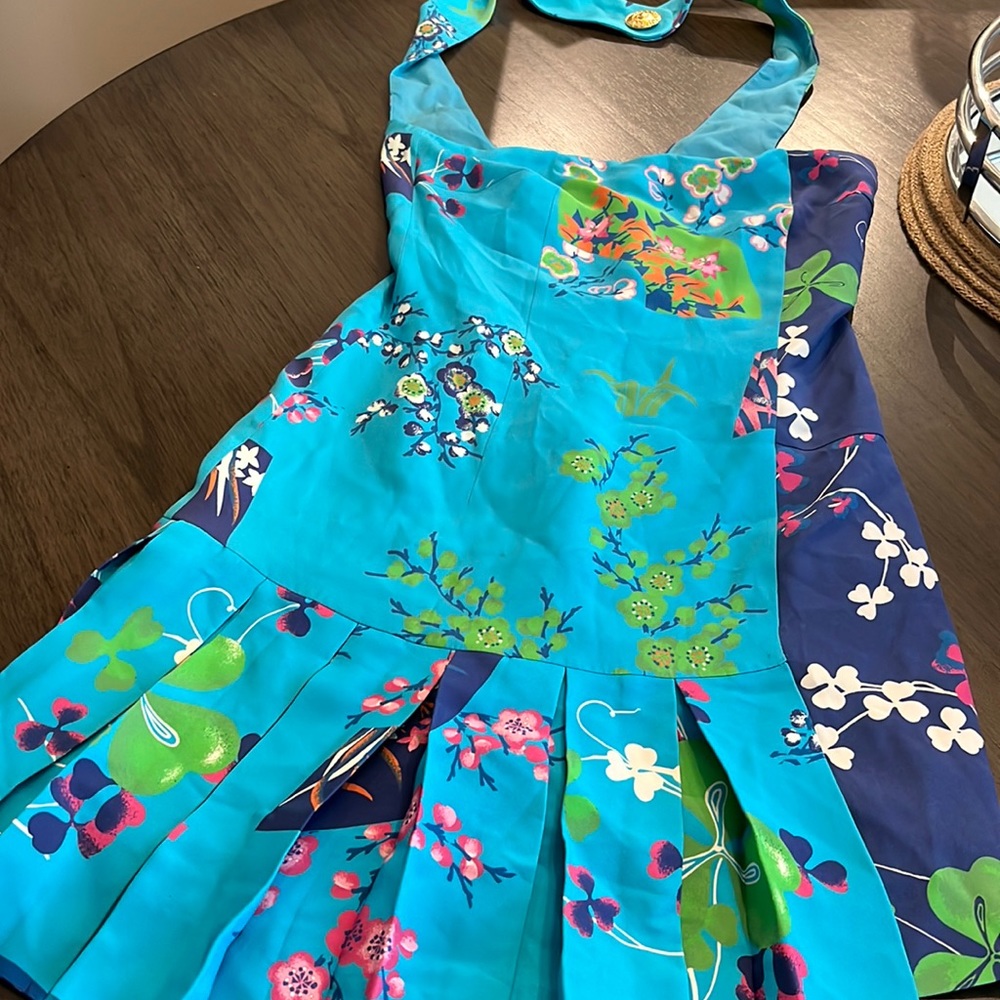 How cute is this Versace dress made for H&M